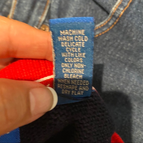 Karen Scott VEST Woman’s Medium TOP RED WHITE BLUE STARS Stripes Vest sleeveless - Picture 3 of 4